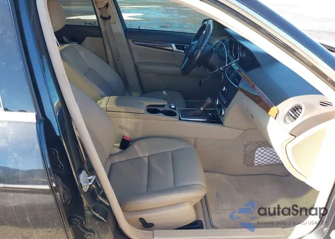 2012 Mercedes-Benz C 250 Sport from USA, damaged, VIN WDDGF4HB5CA606649